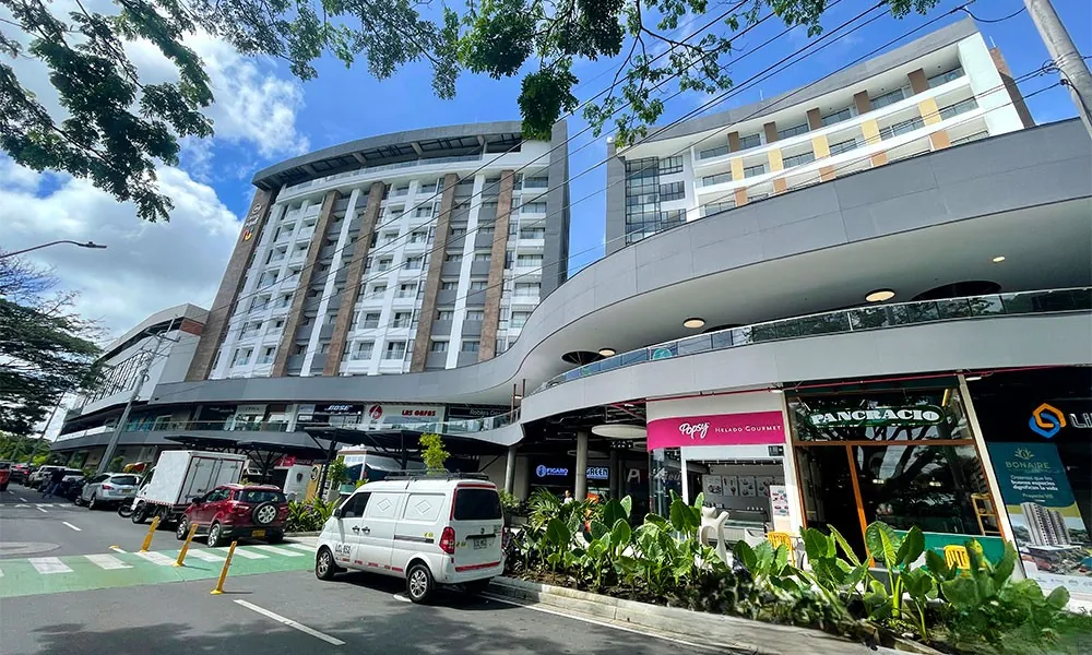 Local en Arriendo - Pereira, Pereira Cerritos Mall, 30,0 m² (foto 2) — CREBI