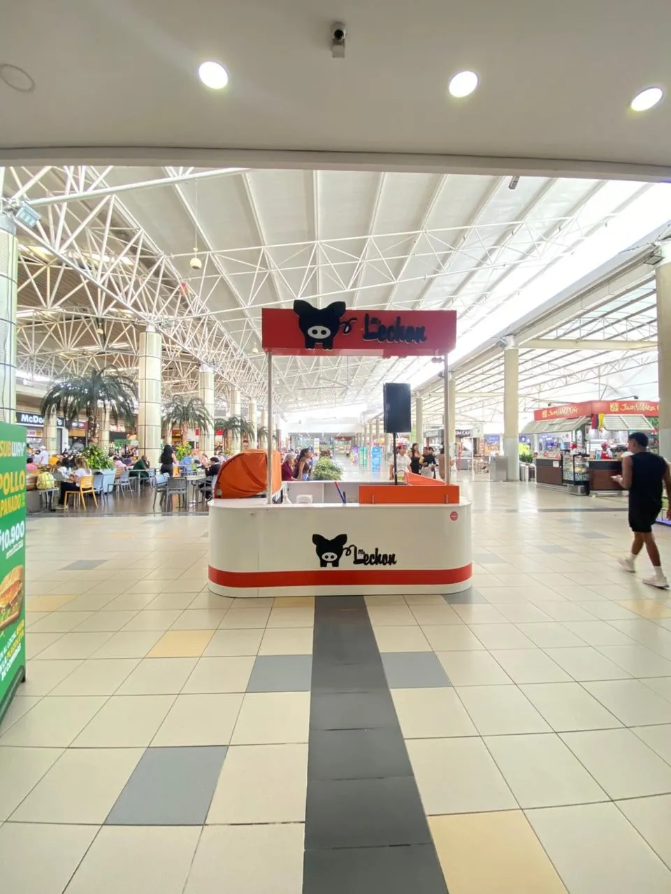 Local en Arriendo - Cali, Urbanización Militar Calle 9, 9,0 m² (foto 2) — CREBI