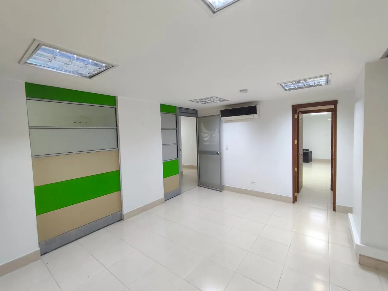 Local en Arriendo - Pereira, Pereira Calle 21, 579,0 m² (foto 4) — CREBI