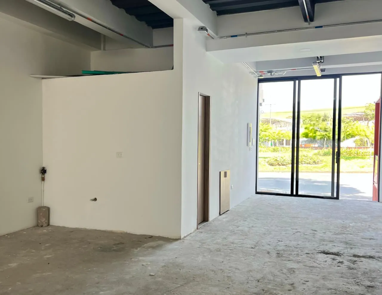 Local en Arriendo - Pereira, Pereira Avenida 30 de Agosto, 85,0 m² (foto 3) — CREBI