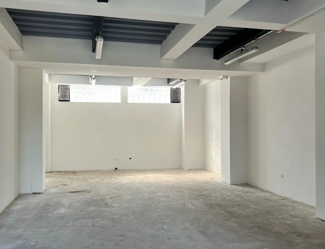 Local en Arriendo - Pereira, Pereira Avenida 30 de Agosto, 85,0 m² (foto 2) — CREBI