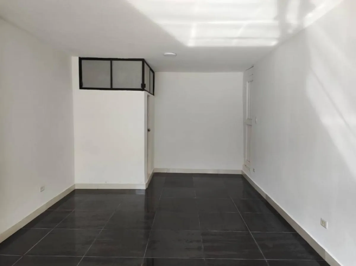 Local en Arriendo - Pereira, Pereira Calle 33, 22,0 m² (foto 5) — CREBI