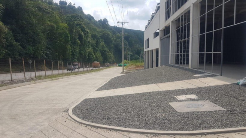 Bodega en Venta - La Romelia, Dosquebradas, 1236,002 m² (foto 4) — CREBI