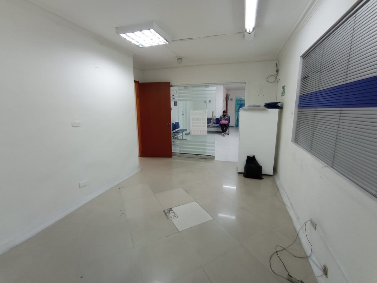 Consultorio en Venta - Centro, Pereira, 32,002 m² (foto 5) — CREBI