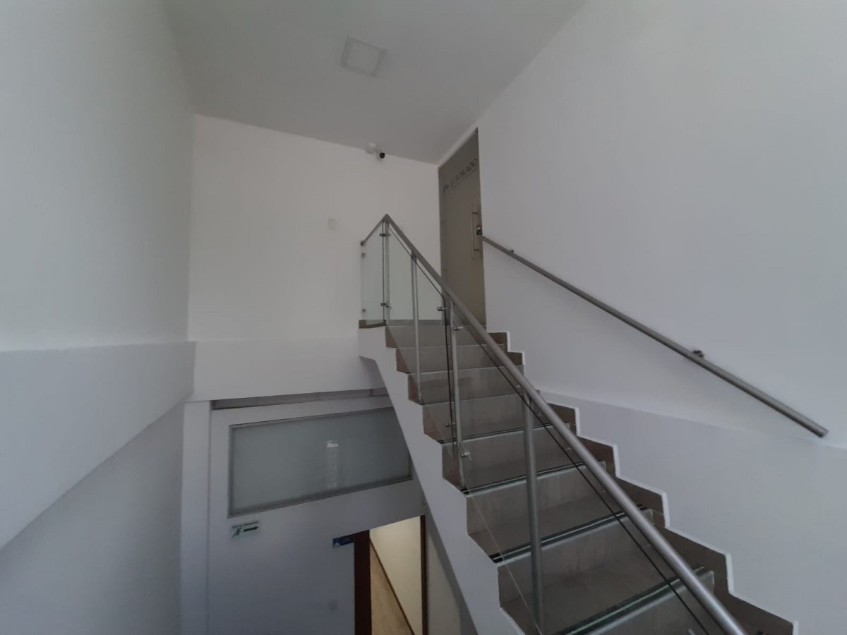 Local en Arriendo - Av 30 De Agosto, Pereira, 200,002 m² (foto 4) — CREBI