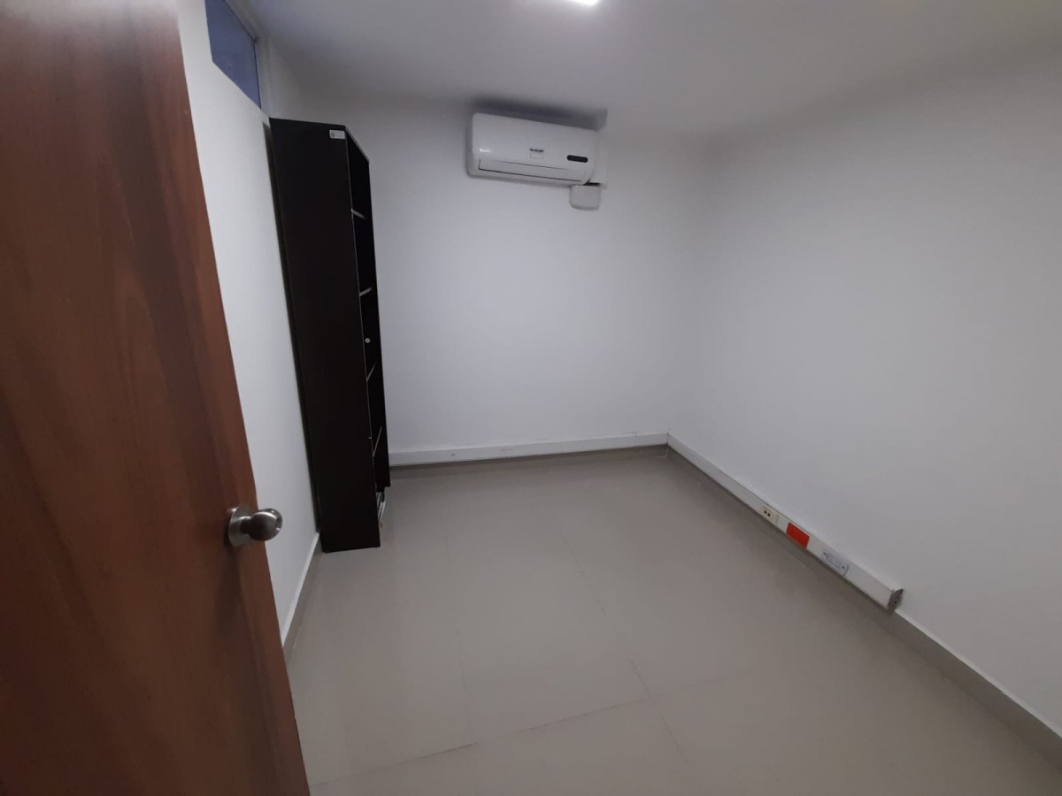 Local en Arriendo - Av 30 De Agosto, Pereira, 200,002 m² (foto 5) — CREBI
