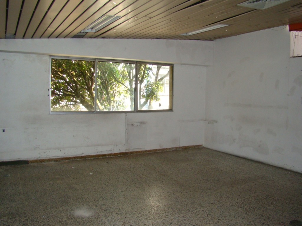 Local en Arriendo - Centro, Pereira, 1692,002 m² (foto 2) — CREBI