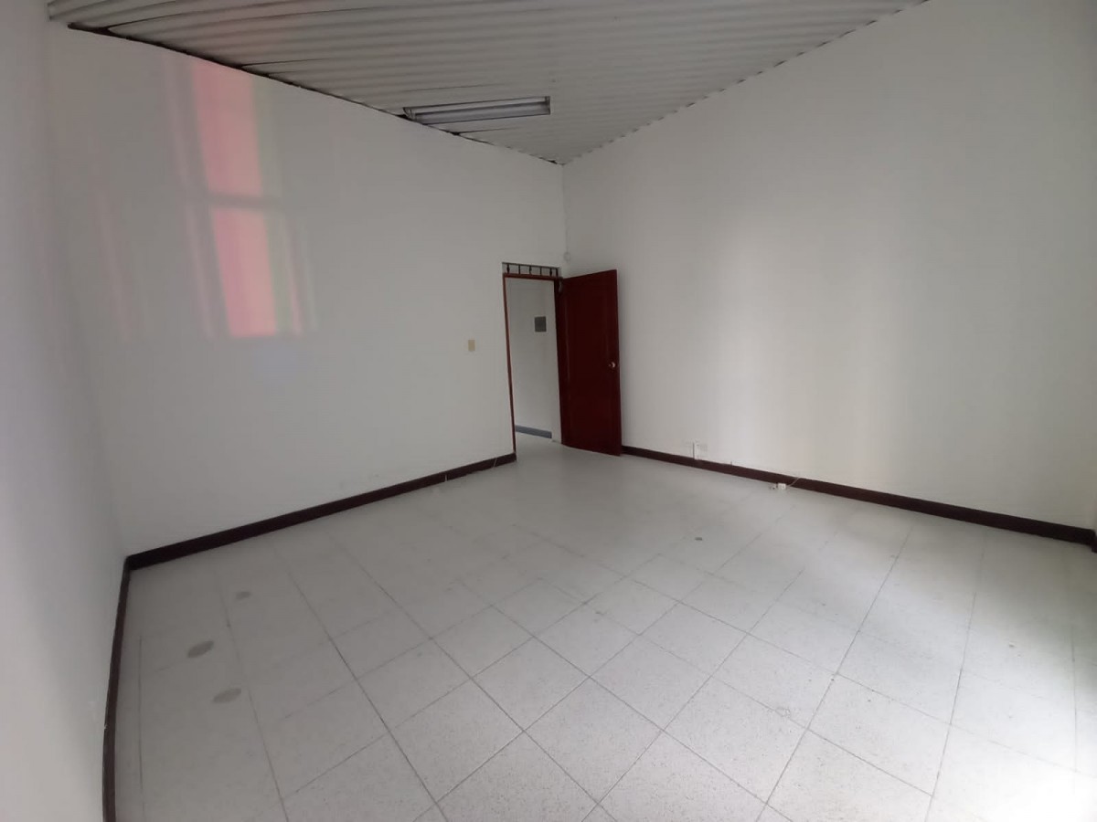 Local en Venta - Centro, Pereira, 44,002 m² (foto 3) — CREBI