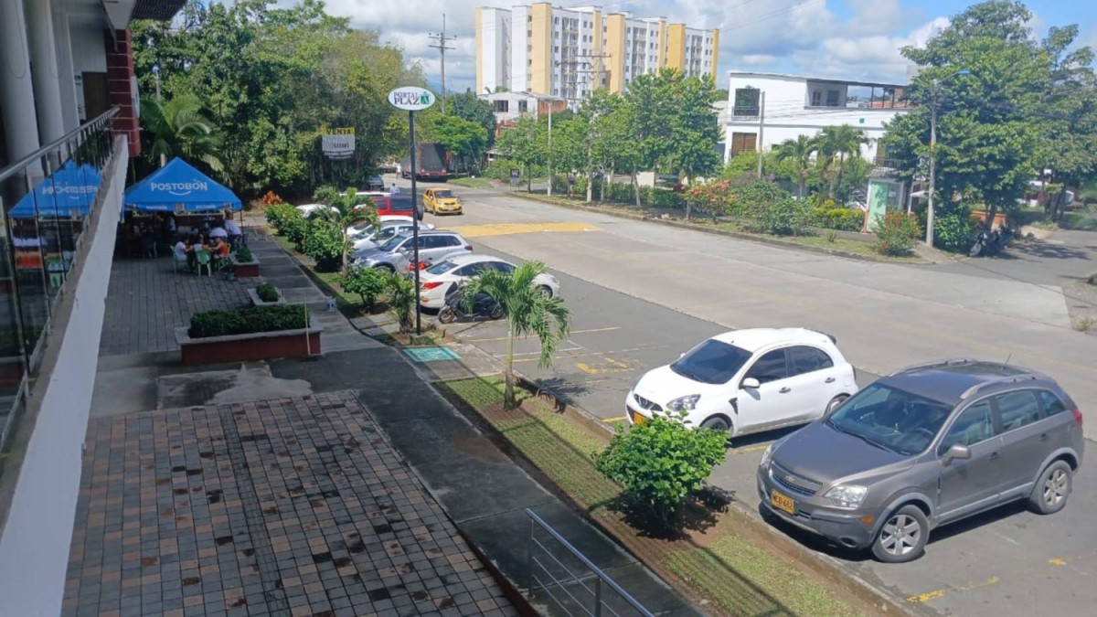 Local en Arriendo - Galicia, Pereira, 40,002 m² (foto 2) — CREBI