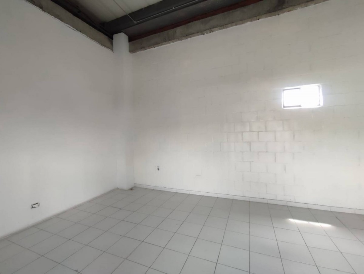 Local en Arriendo - Galicia, Pereira, 40,002 m² (foto 8) — CREBI