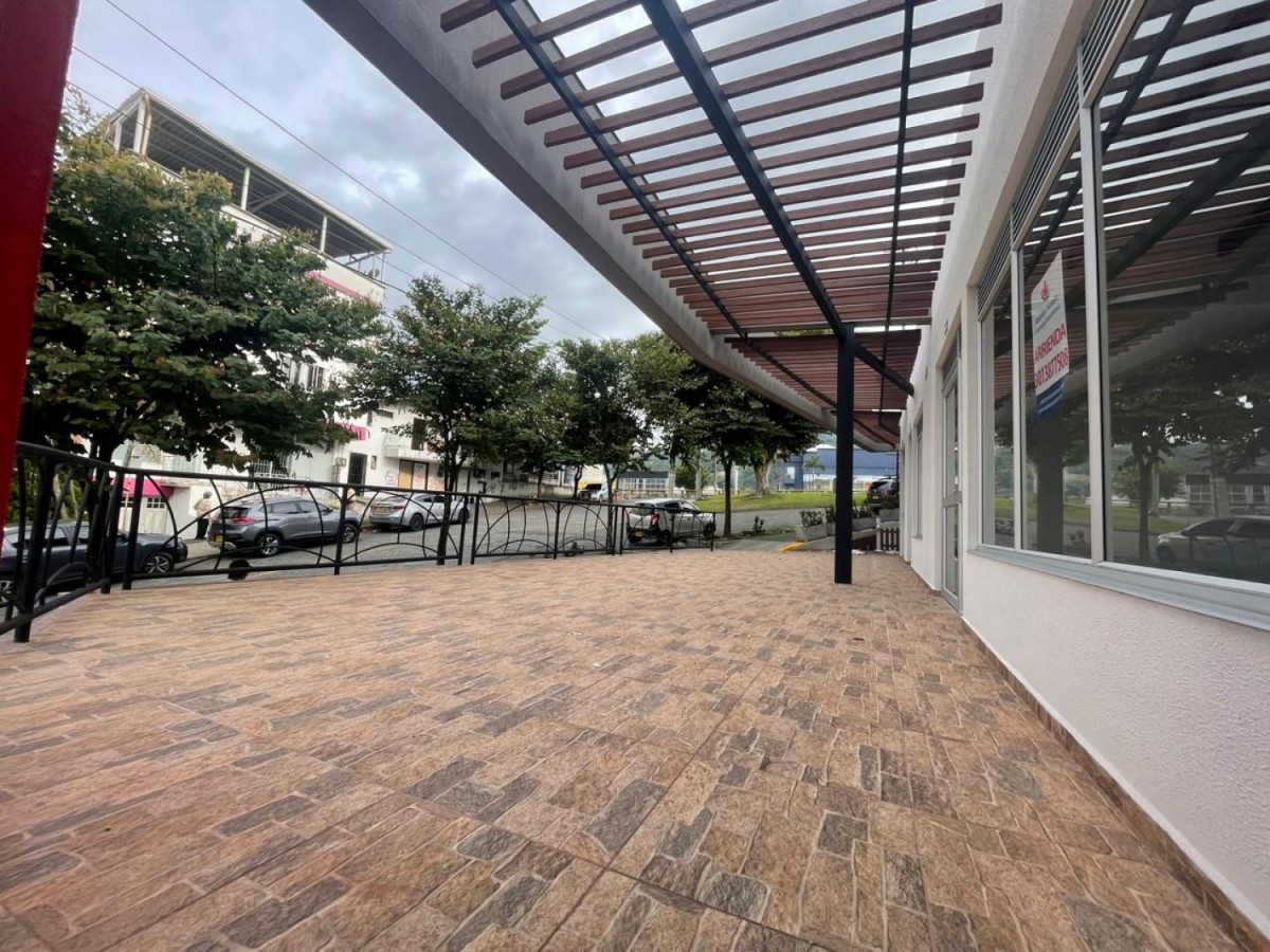 Local en Arriendo - Maraya, Pereira, 54,002 m² (foto 3) — CREBI