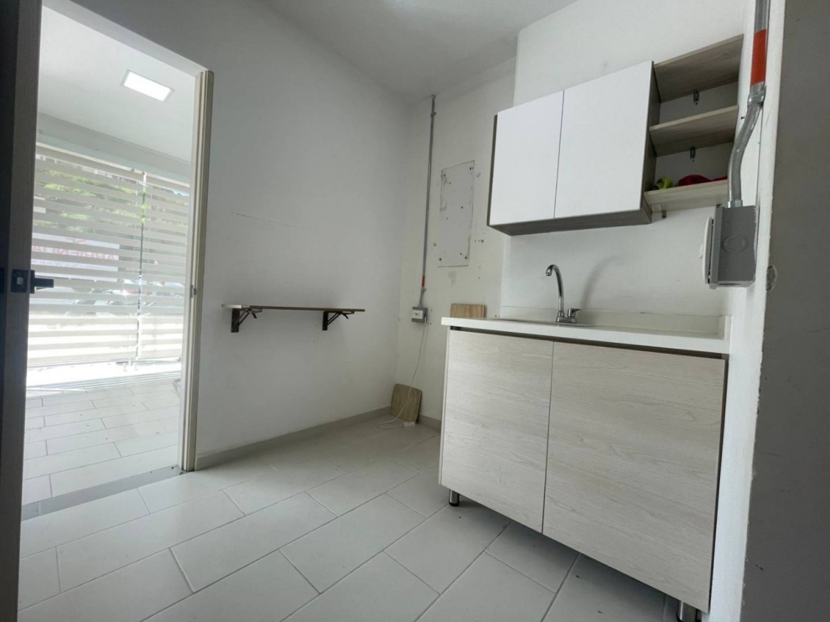 Local en Arriendo - Pinares, Pereira, 175,002 m² (foto 15) — CREBI