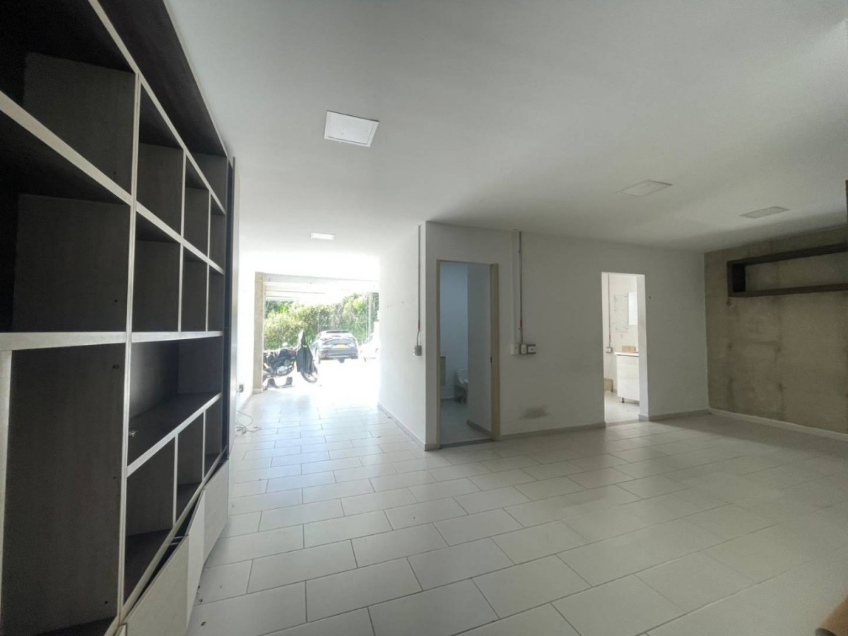 Local en Arriendo - Pinares, Pereira, 175,002 m² (foto 4) — CREBI