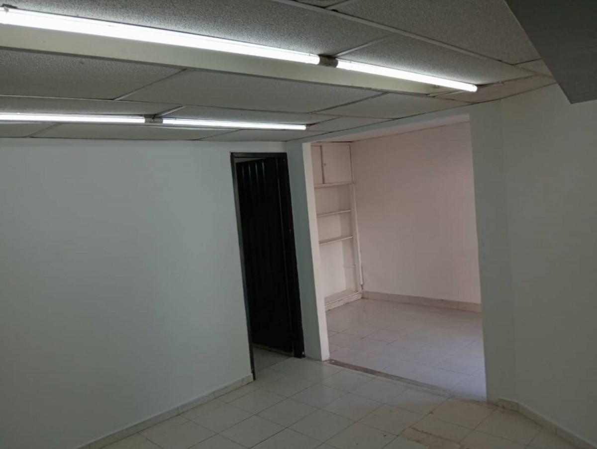 Local en Arriendo - Popular, Pereira, 35,002 m² (foto 2) — CREBI