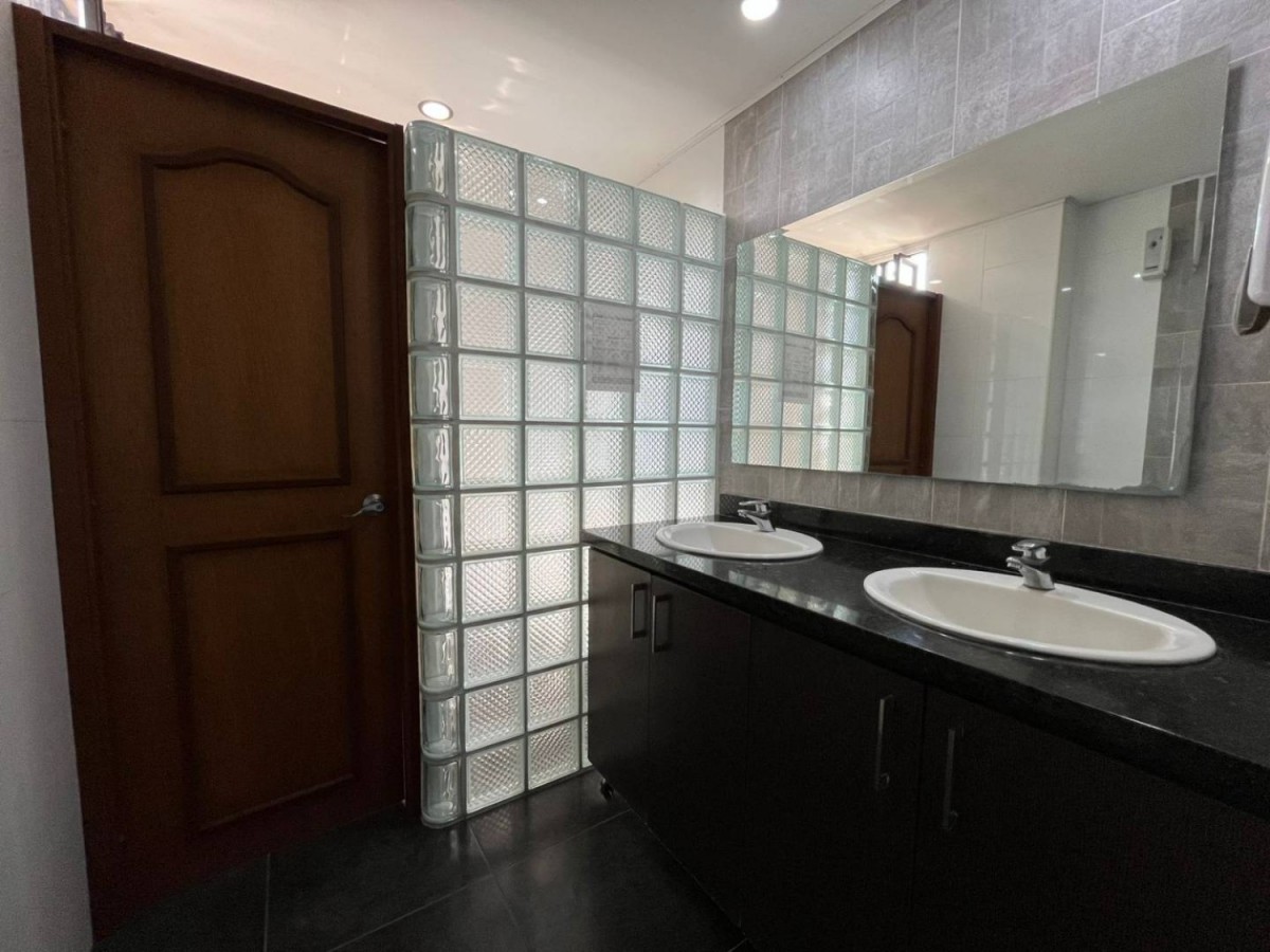 Oficina  en Venta - Av.de Las Americas, Pereira, 218,002 m² (foto 7) — CREBI