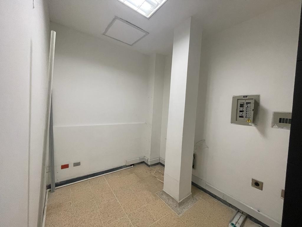 Oficina  en Arriendo - La Rebeca, Pereira, 400,002 m² (foto 3) — CREBI