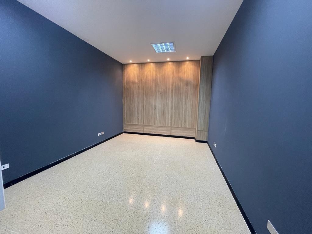 Oficina  en Arriendo - La Rebeca, Pereira, 400,002 m² (foto 5) — CREBI