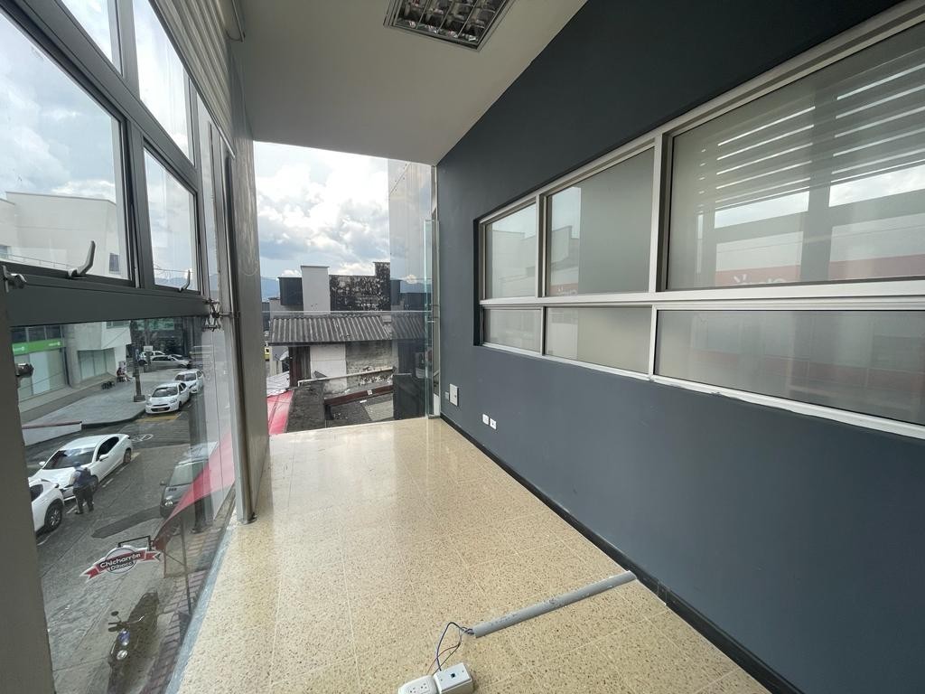Oficina  en Arriendo - La Rebeca, Pereira, 400,002 m² (foto 9) — CREBI