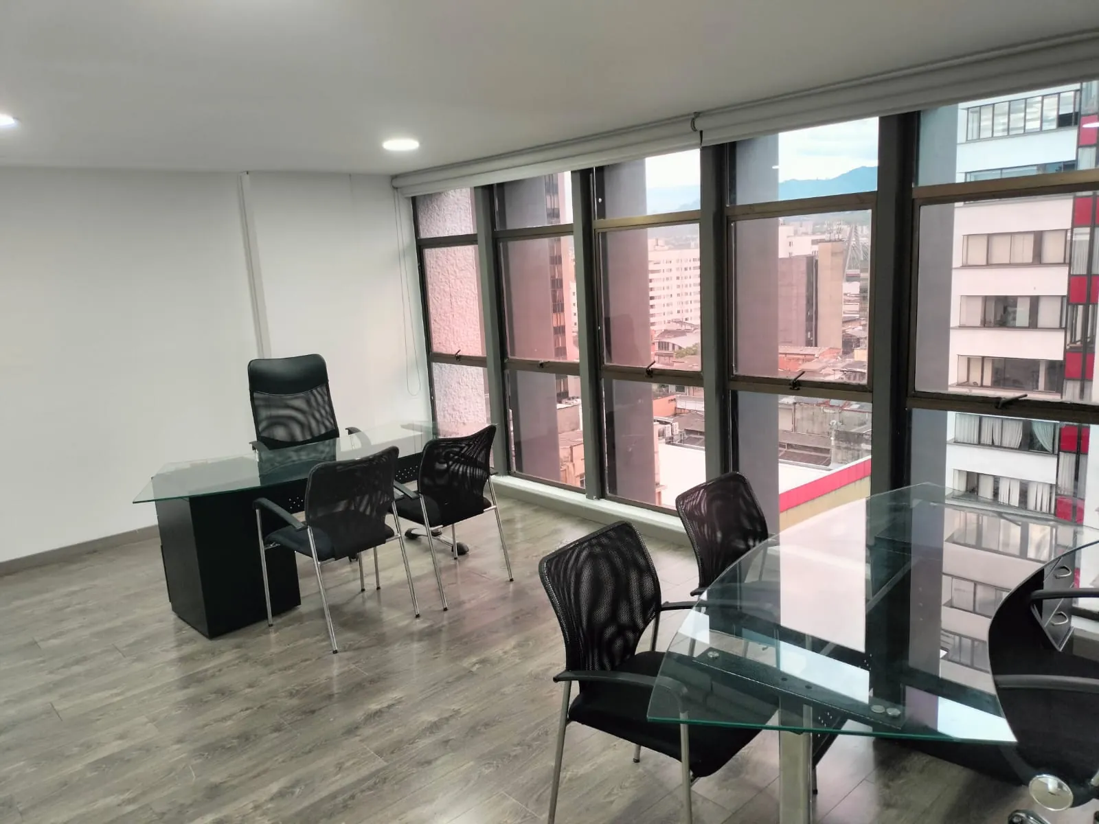 Oficina  en Arriendo - Pereira, Pereira Plaza de Bolivar, 25,0 m² (foto 2) — CREBI